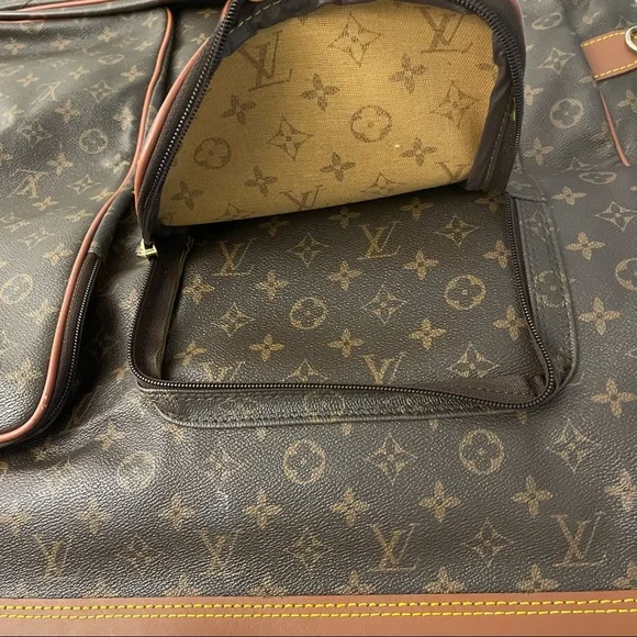 Louis Vuitton Garment Bag - Picture 8 of 10